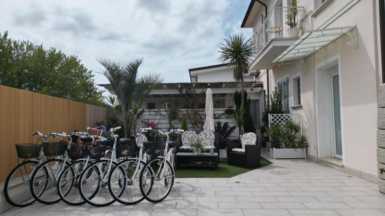 Hotel La Brise à Marina di Pietrasanta Extérieur photo