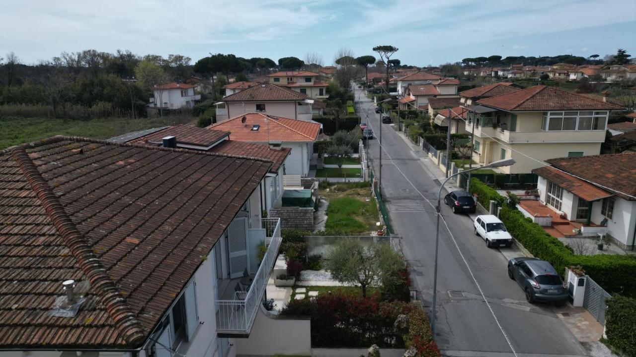 Hotel La Brise à Marina di Pietrasanta Extérieur photo